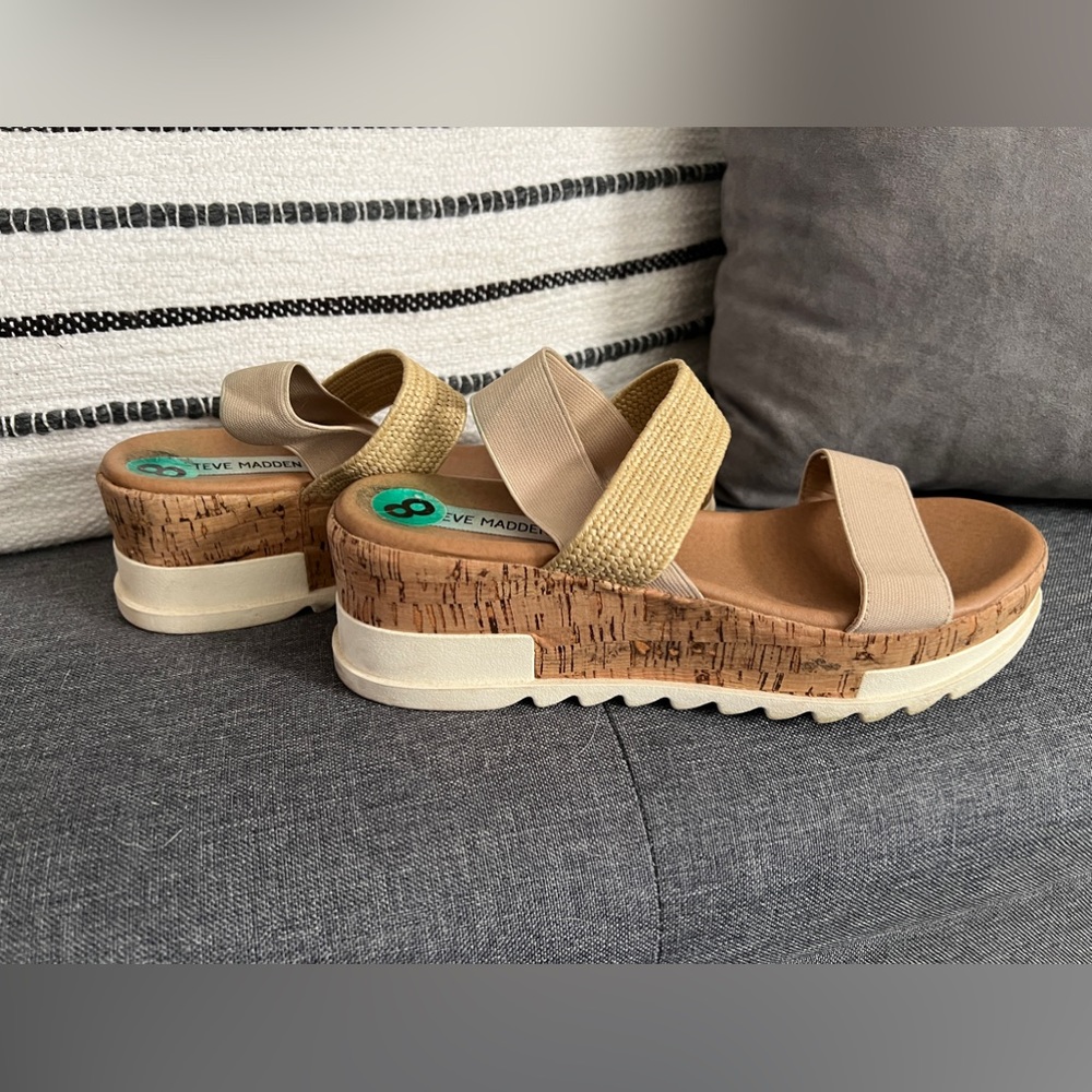 Steve Madden slip on sandals